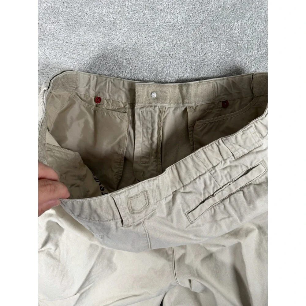 ScotteVest Chino Shorts Mens Size 40 TEC 9